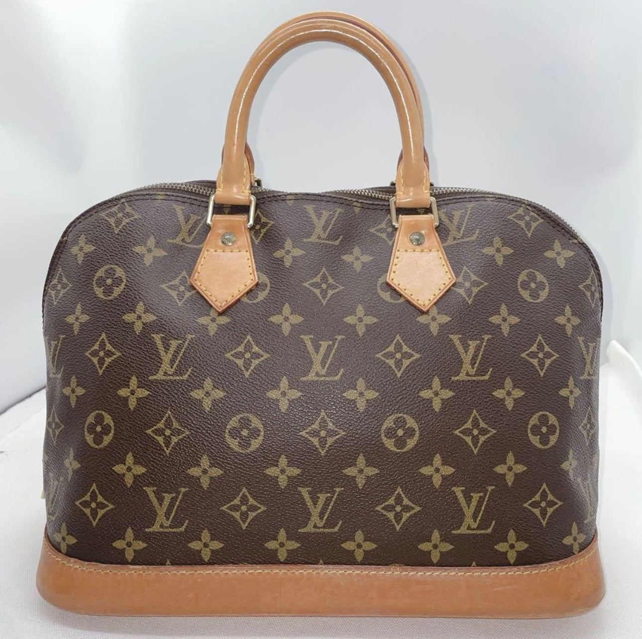 Louis Vuitton Alma PM – Monogram Canvas Leather