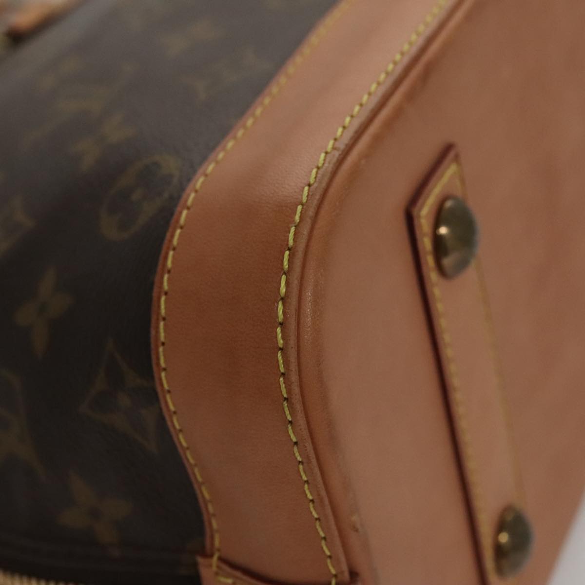 Louis Vuitton Alma PM