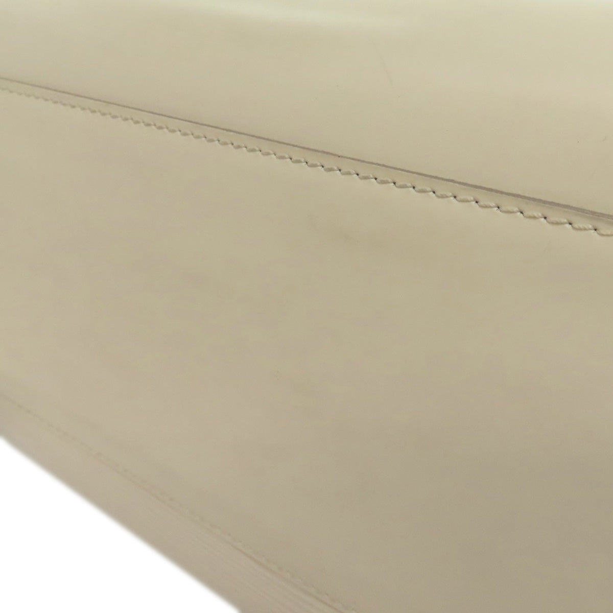 Louis Vuitton Bowling Montaigne GM – Epi Leather